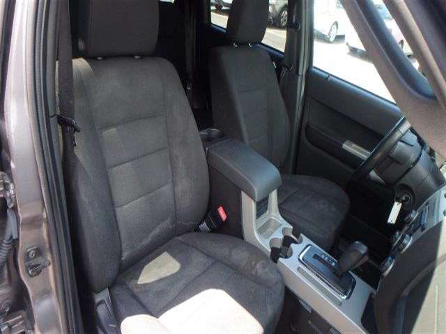 2009 Ford Escape XLT 4dr SUV V6